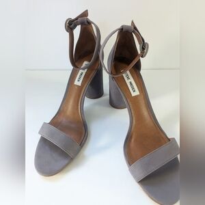 Steve Madden Rounded Heel Ankle Buckle Sandals – Purple/Grey Faux Suede – size 1
